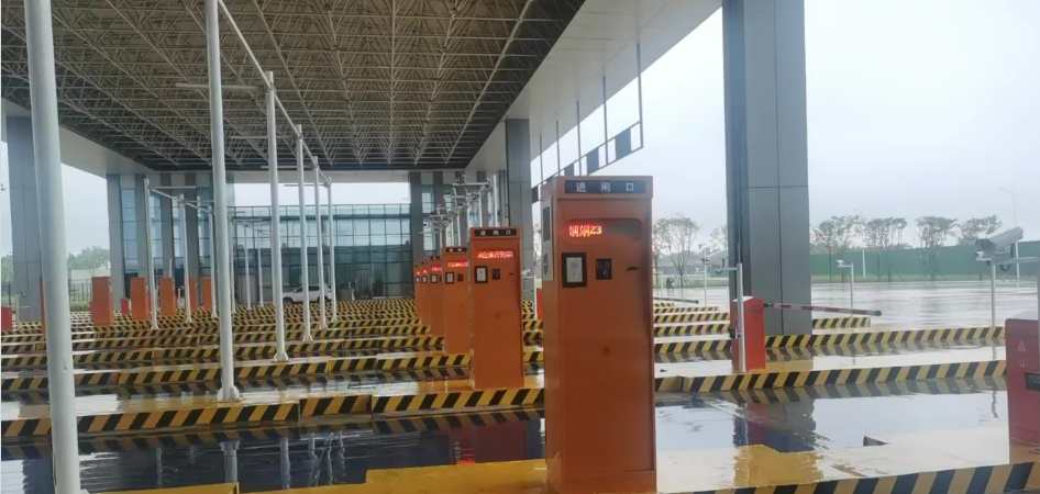 传统通关 vs 智能通关系统 传统通关 vs 智能通关系统